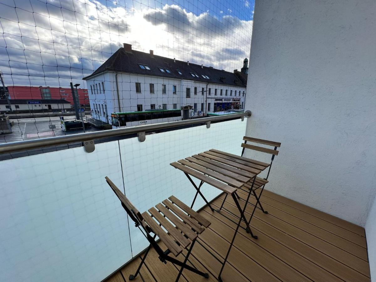 Modern Hotel At Krems An Der Donau - Hauptbahnhof ภายนอก รูปภาพ